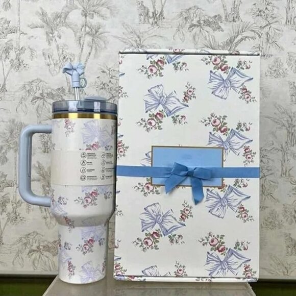 Stanley LoveShackFancy Holiday Quencher 40oz - Picture 1 of 3